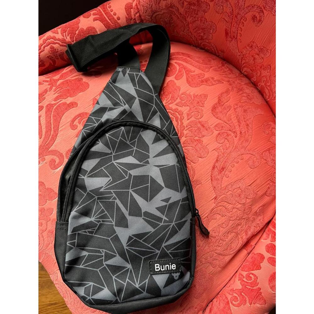 Bunie Geometric Pattern Black And Gray Crossbody … - image 1